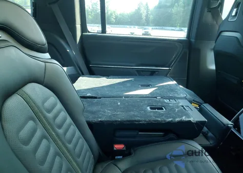 2025 Rivian R1S Adventure from USA, damaged, VIN 7PDSGBBA6SN073121